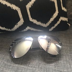 QUAY Muse Sunglasses